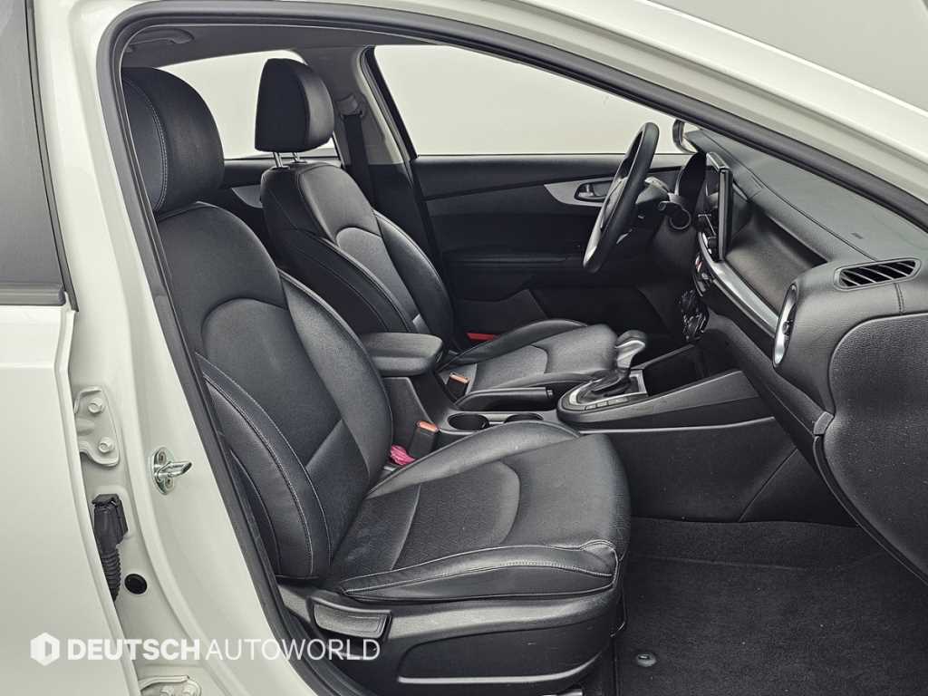 KIA K3 - Vista 12