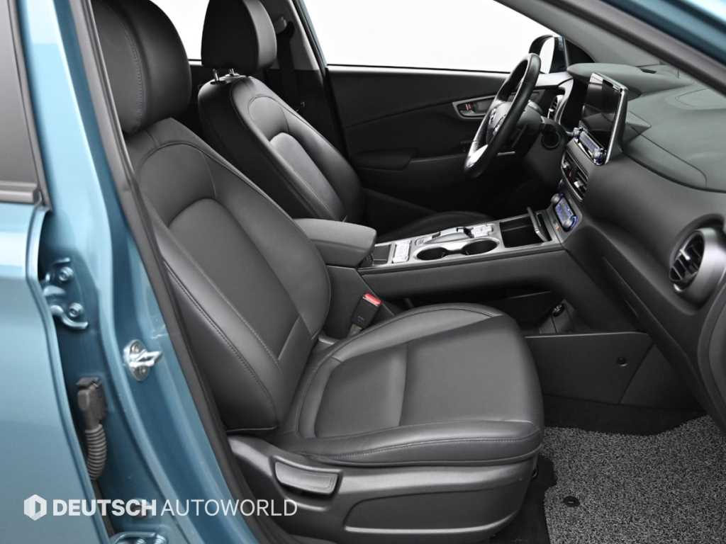 HYUNDAI Kona - Vista 12
