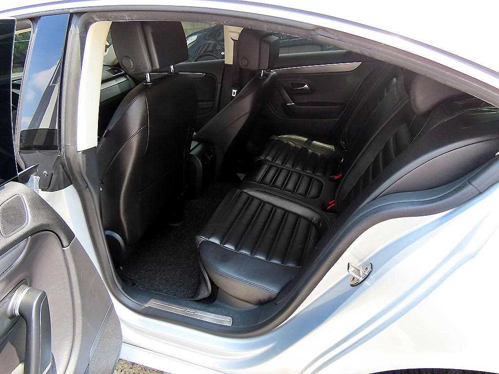Volkswagen CC - Vista 8