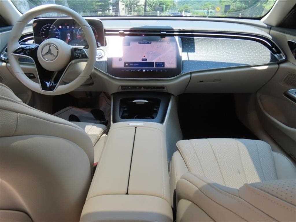 Mercedes Benz E class 2024 Negro - Importación desde Corea - HF Imports Iquique - Foto 17