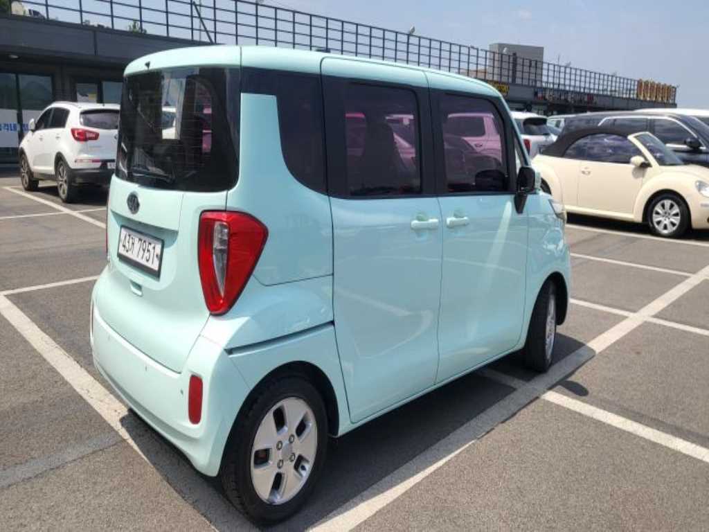 KIA Ray - Vista 7