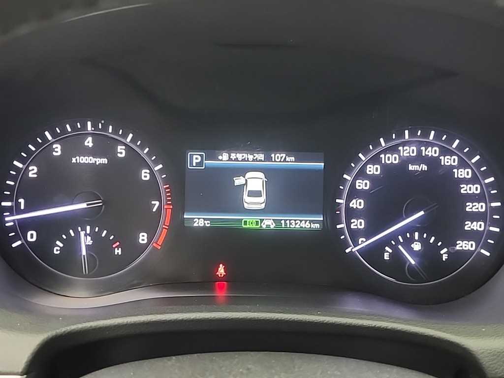 Genesis G80 - Vista 8