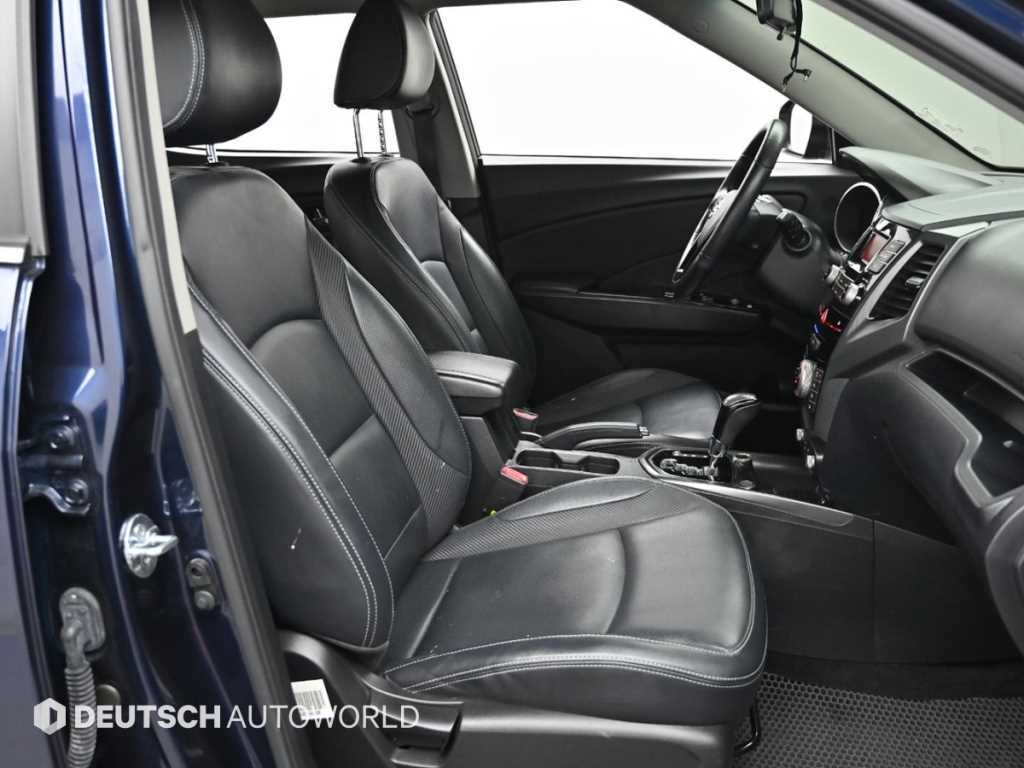 Ssangyong Tivoli - Vista 12