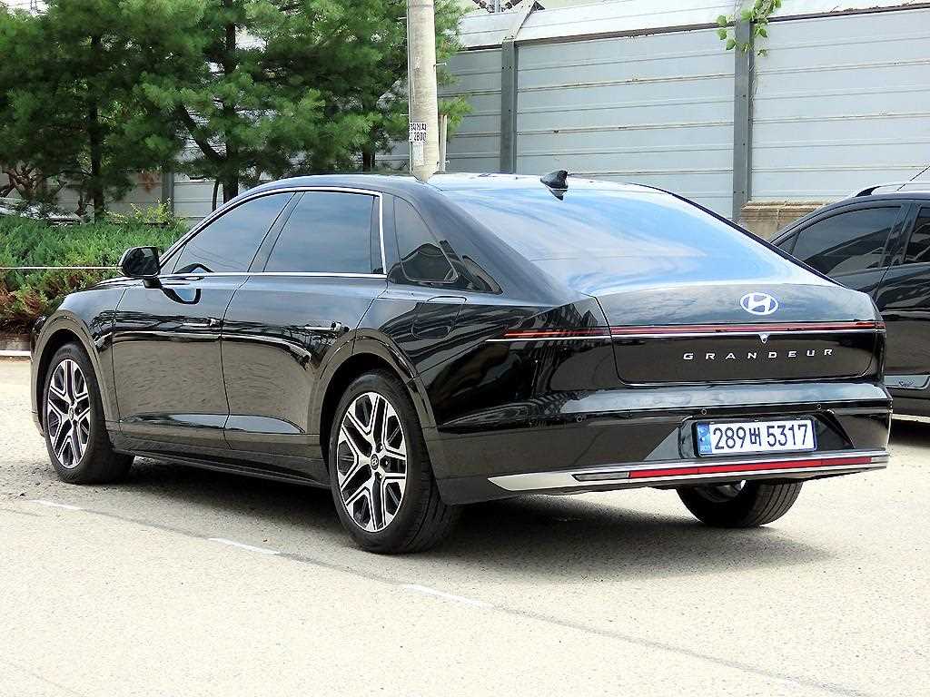 HYUNDAI Grandeur - Vista 6