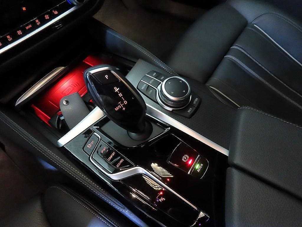 BMW 5 Series 2022 Gris - Importación desde Corea - HF Imports Iquique - Foto 13