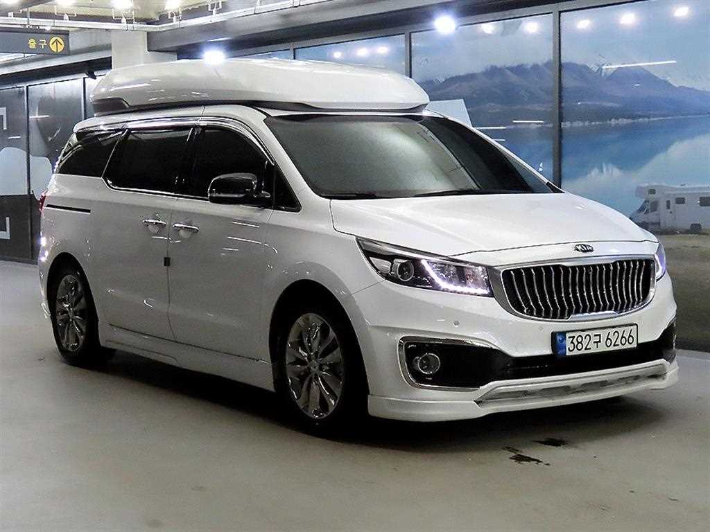 KIA Carnival 2015 Blanco - Importación desde Corea - HF Imports Iquique - Foto 1