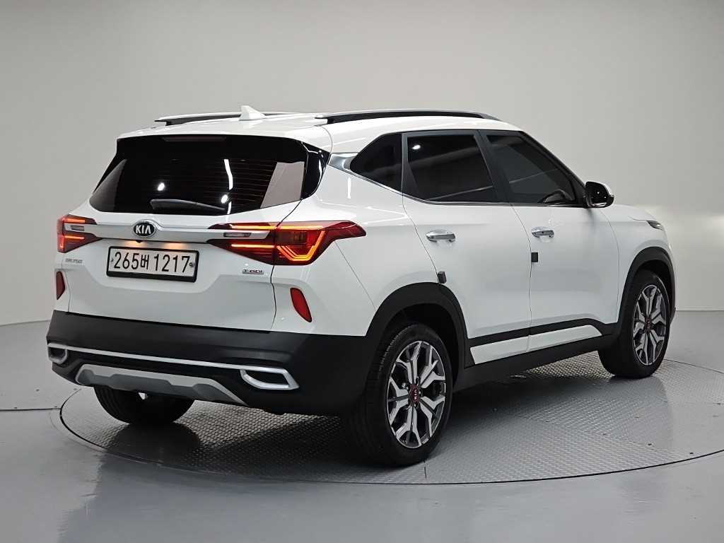 KIA Seltos - Vista 6