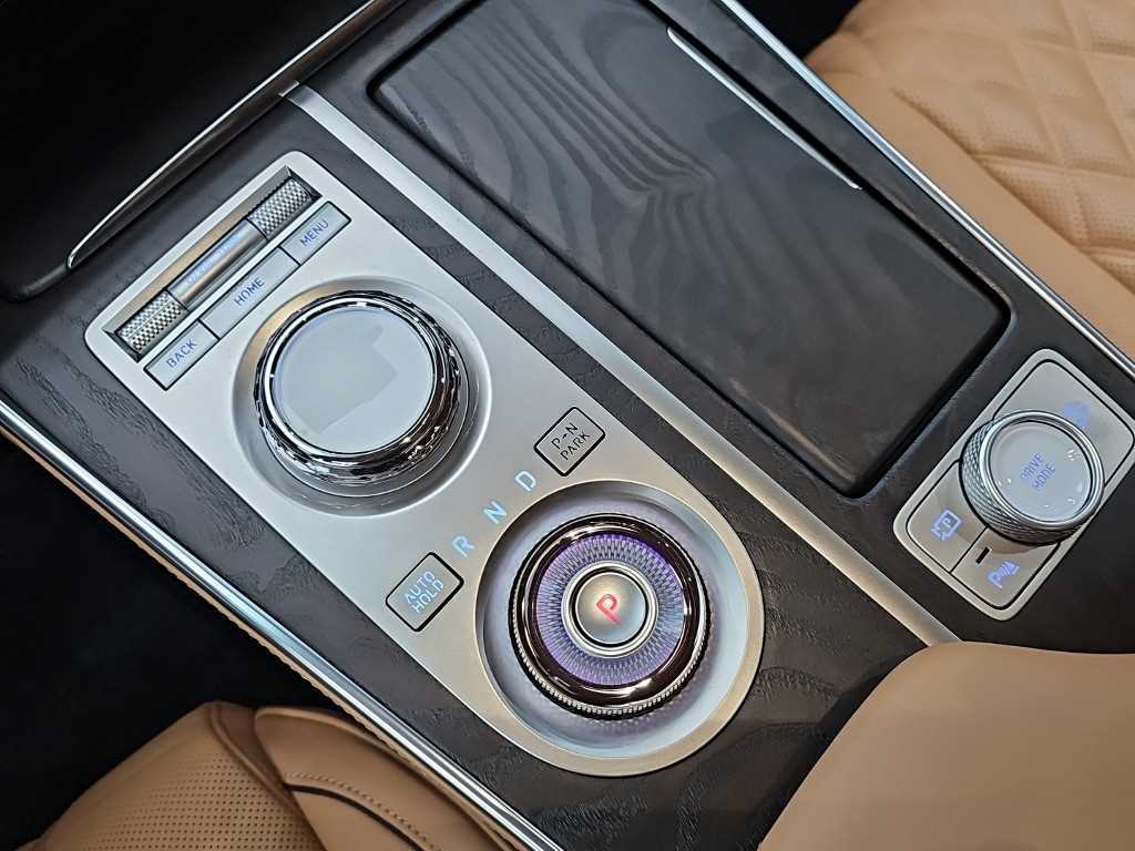 Genesis GV80 - Vista 10