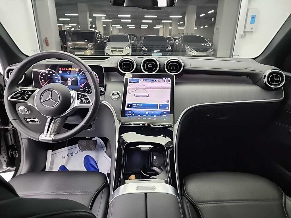 Mercedes Benz GLC Class - Vista 9