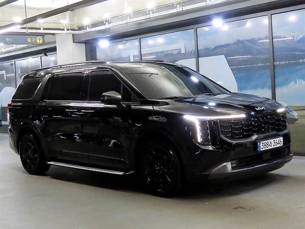 KIA Carnival 2024 Negro - Importación desde Corea - HF Imports Iquique - Foto 1