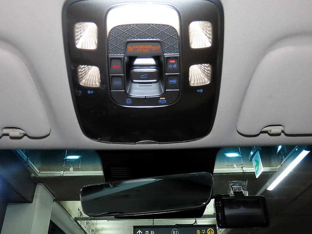 Genesis GV70 2021 Blanco - Importación desde Corea - HF Imports Iquique - Foto 15