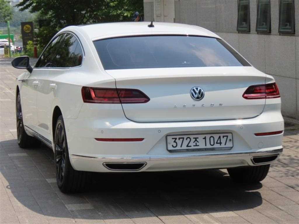 Volkswagen Arteon - Vista 6