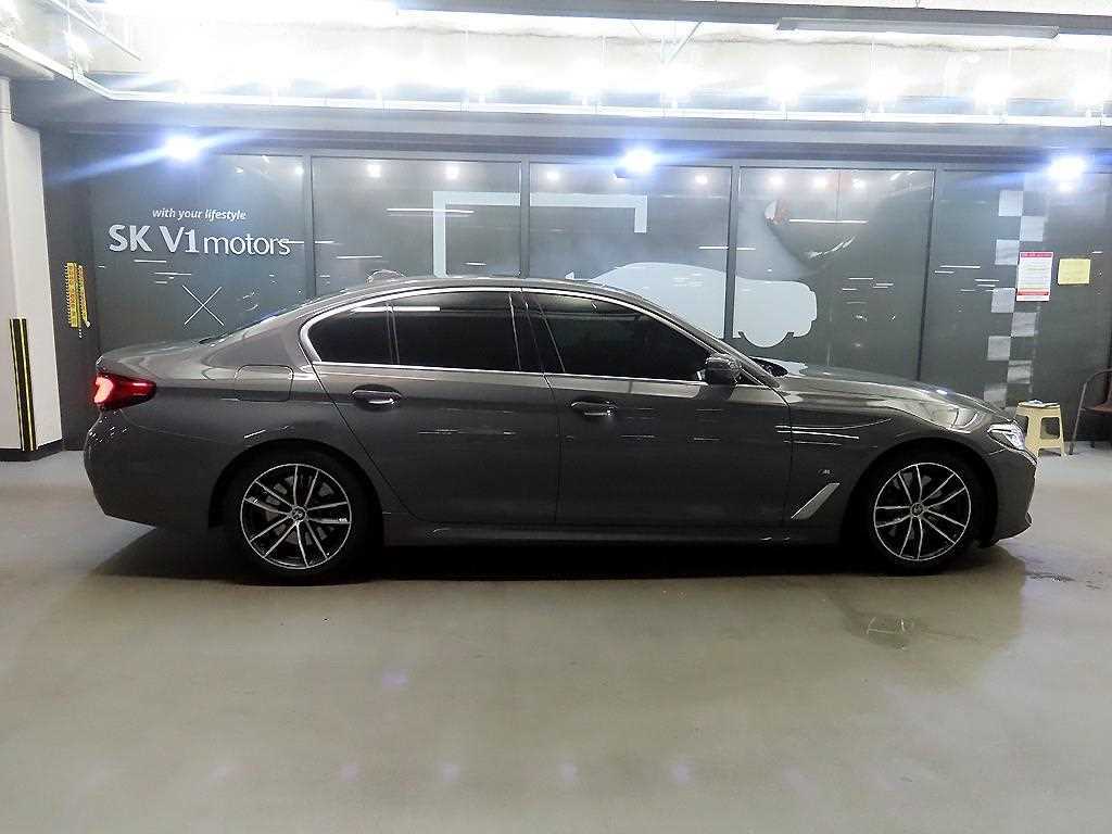 BMW 5 Series - Vista 3