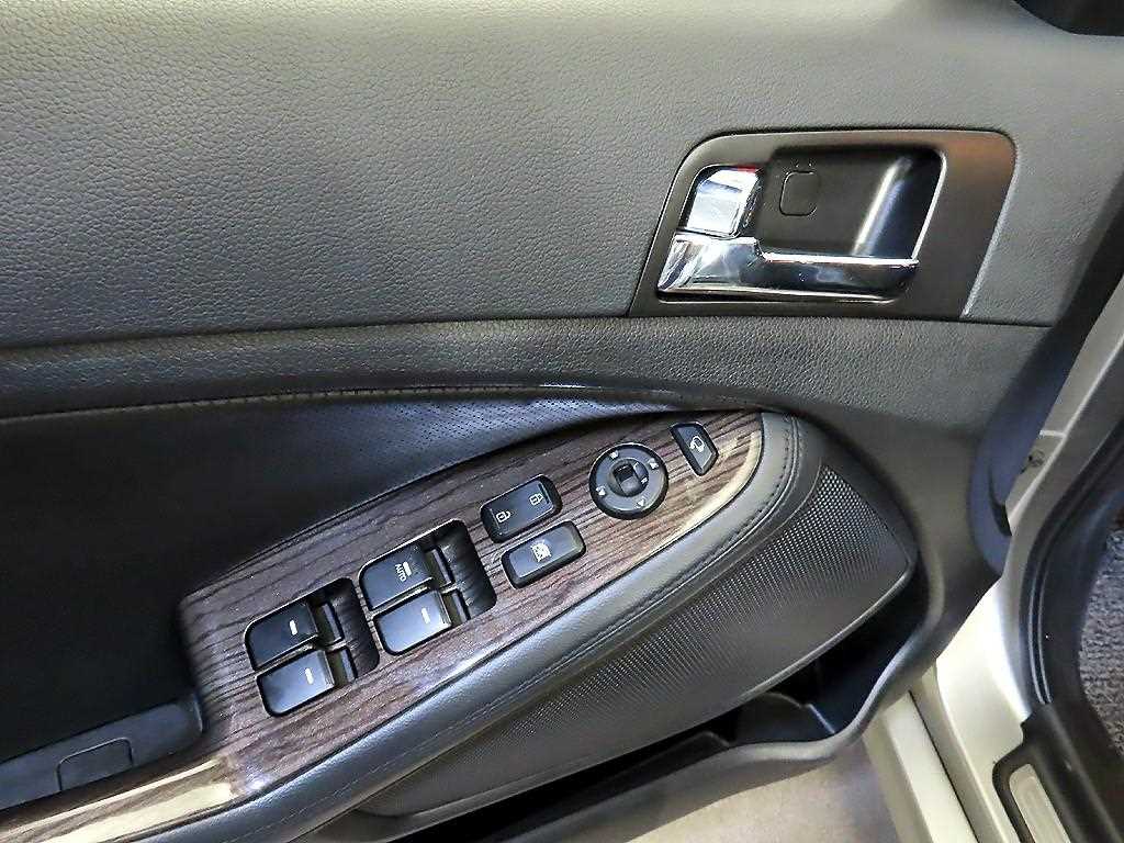 KIA K5 2012 Plateado - Importación desde Corea - HF Imports Iquique - Foto 17