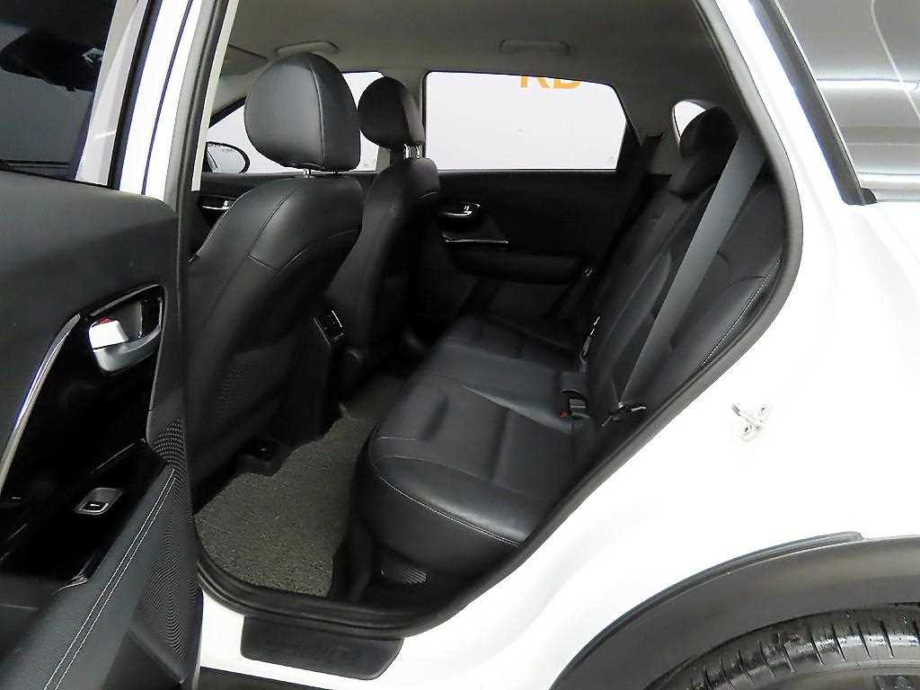 KIA Niro - Vista 8