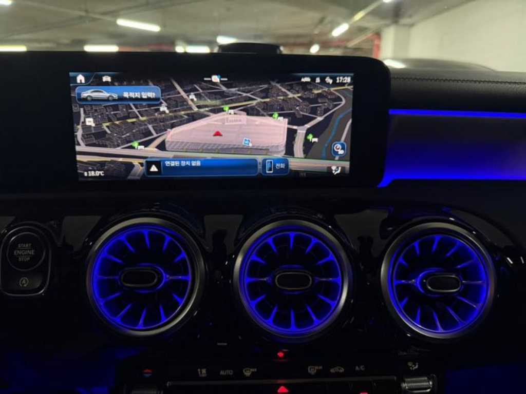 Mercedes Benz CLA Class - Vista 12