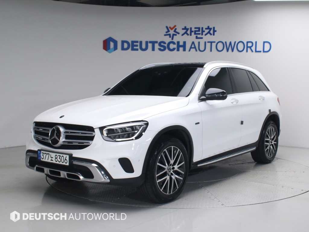 Mercedes Benz GLC Class 2020 Blanco - Importación desde Corea - HF Imports Iquique - Foto 1