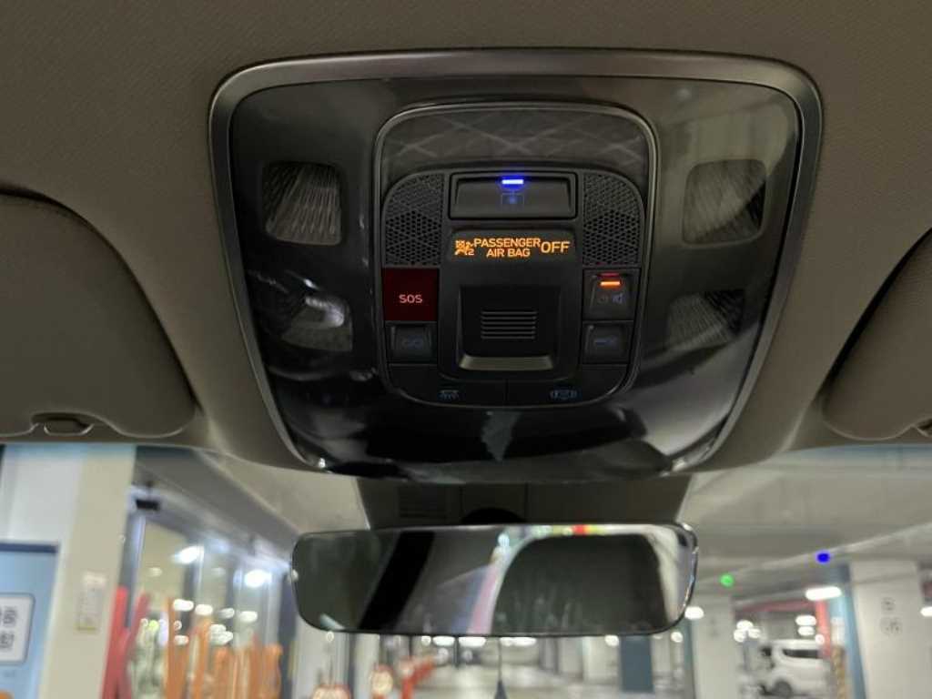 Genesis GV80 - Vista 7