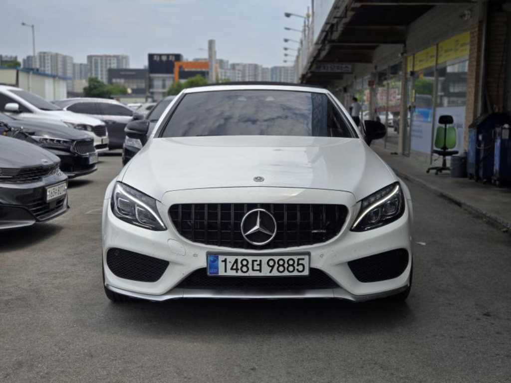 Mercedes Benz C Class 2018 Blanco - Importación desde Corea - HF Imports Iquique - Foto 1