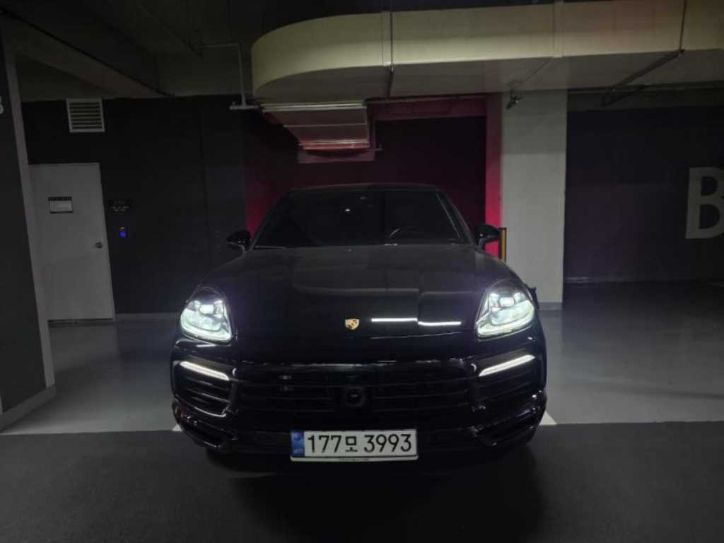 Porsche Cayenne 2022 Negro - Importación desde Corea - HF Imports Iquique - Foto 1