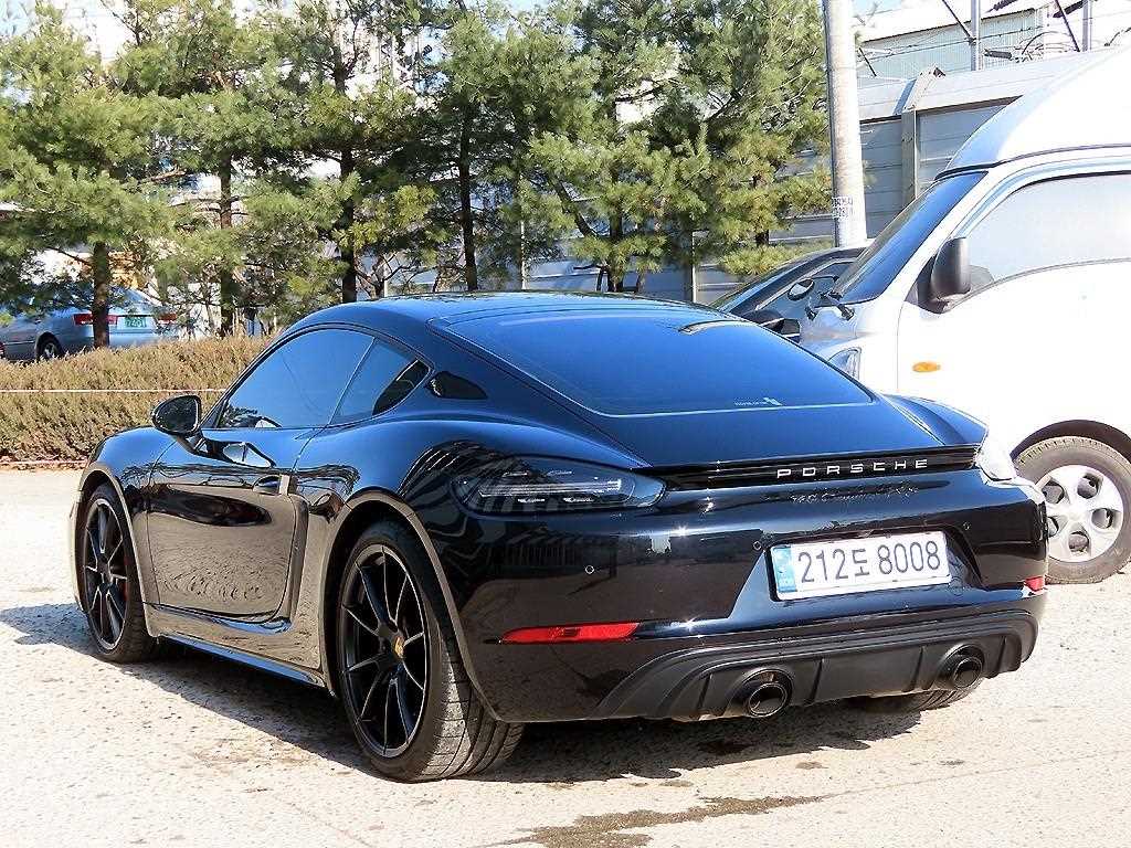 Porsche 718 - Vista 3