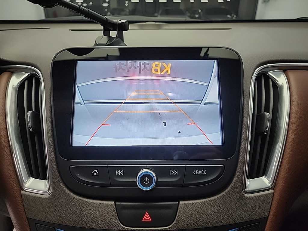 Chevrolet Malibu 2016 Blanco - Importación desde Corea - HF Imports Iquique - Foto 17
