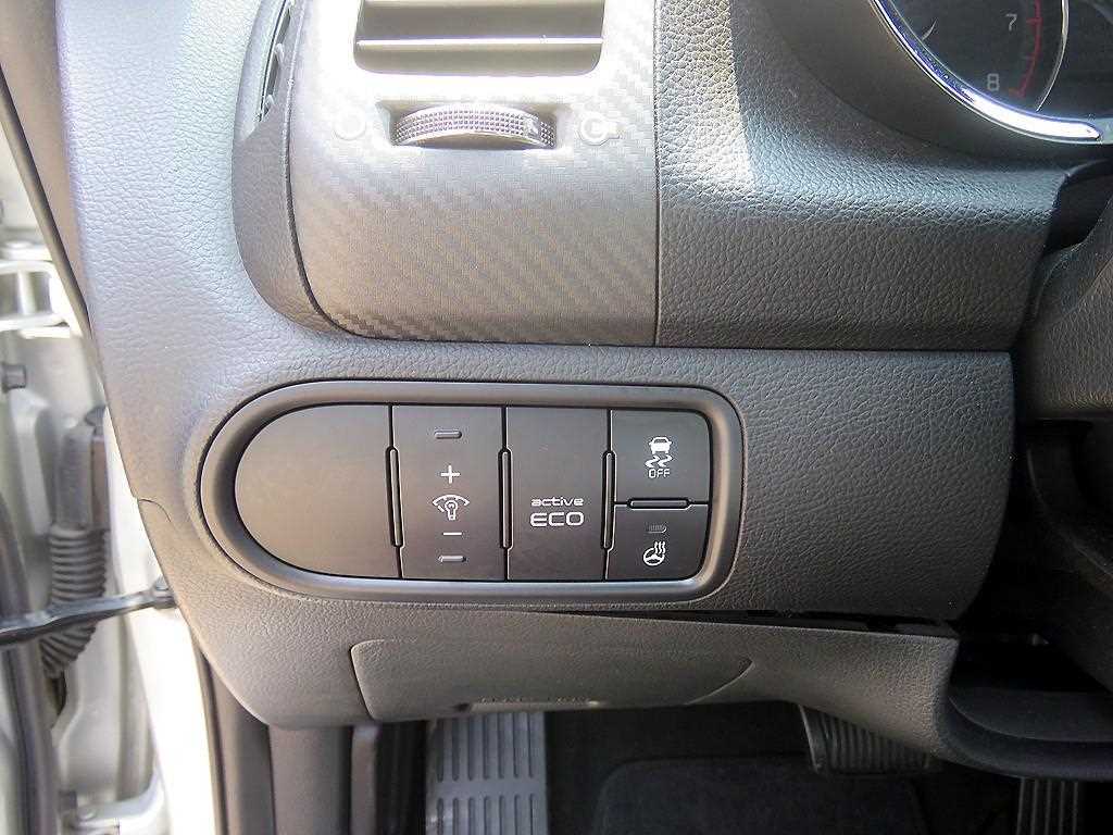 KIA K3 - Vista 10