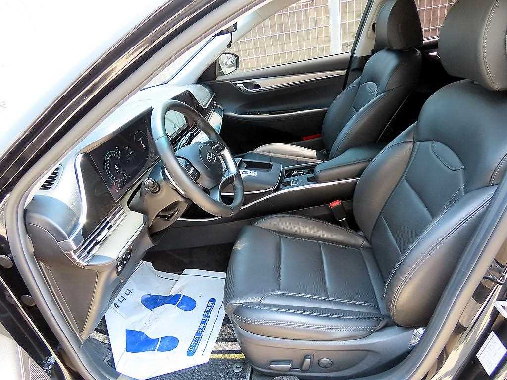 HYUNDAI Grandeur - Vista 7