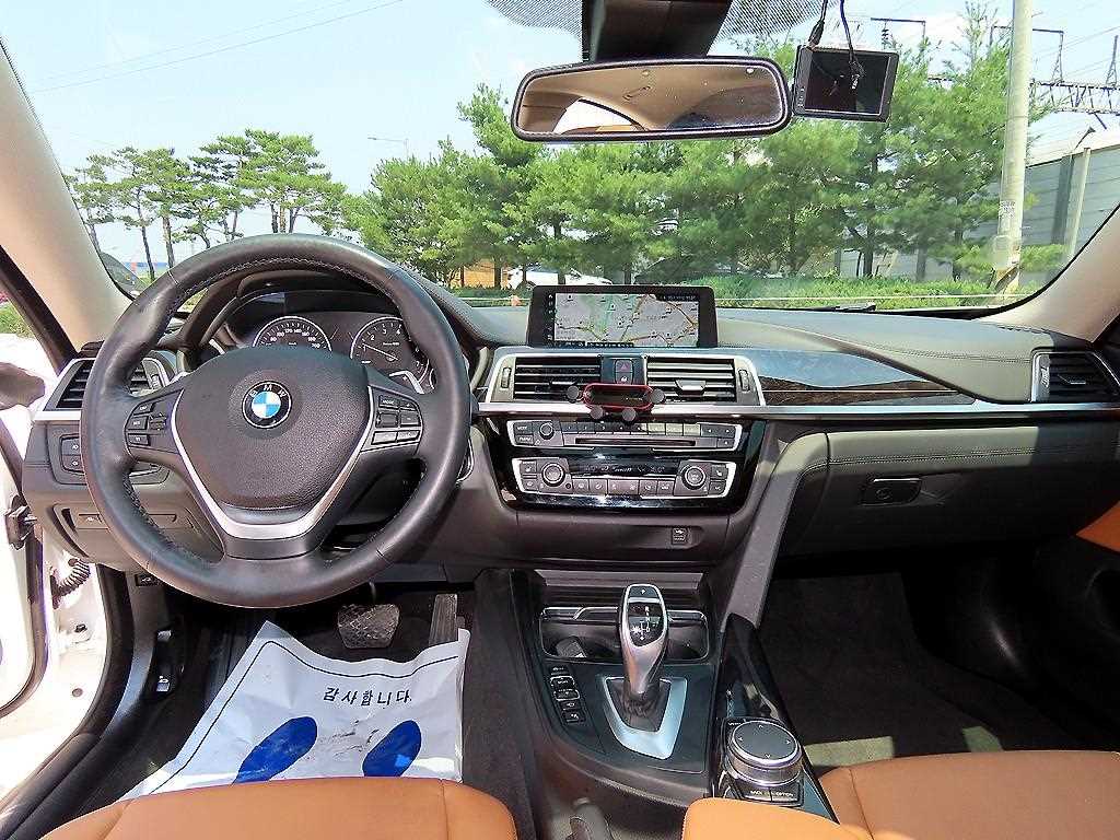 BMW 4 Series - Vista 9