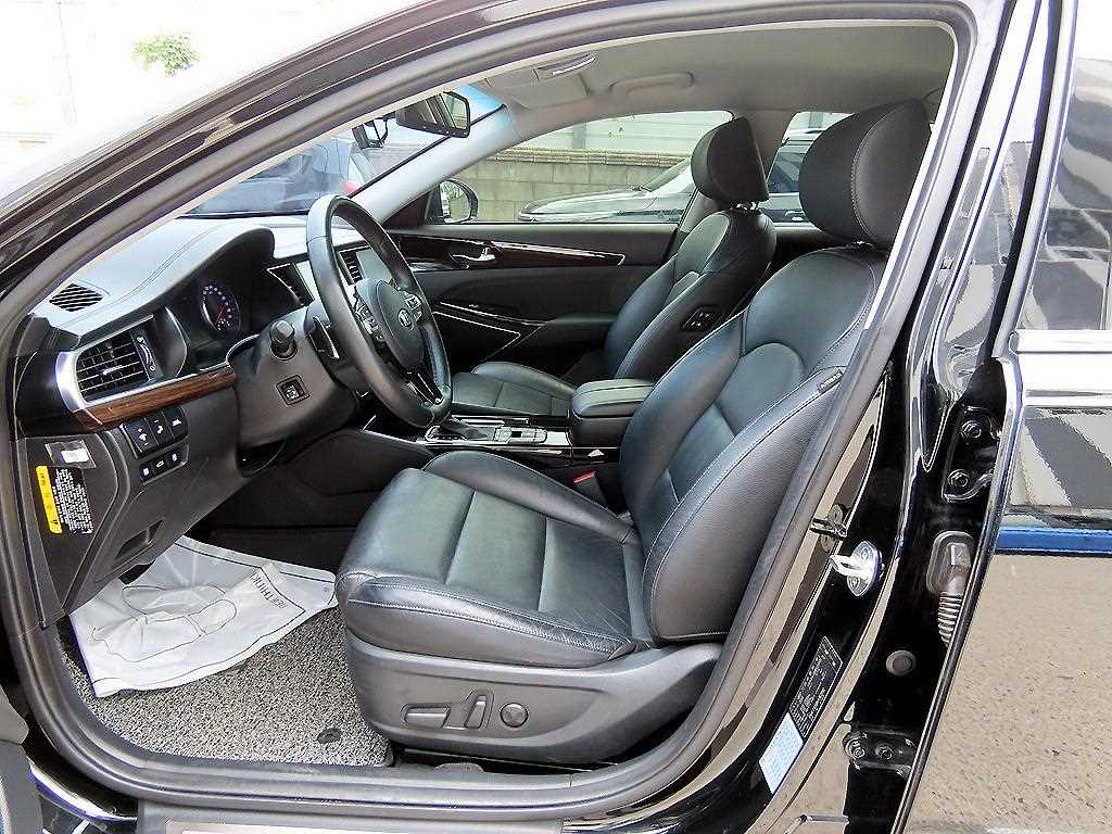 KIA K7 - Vista 7