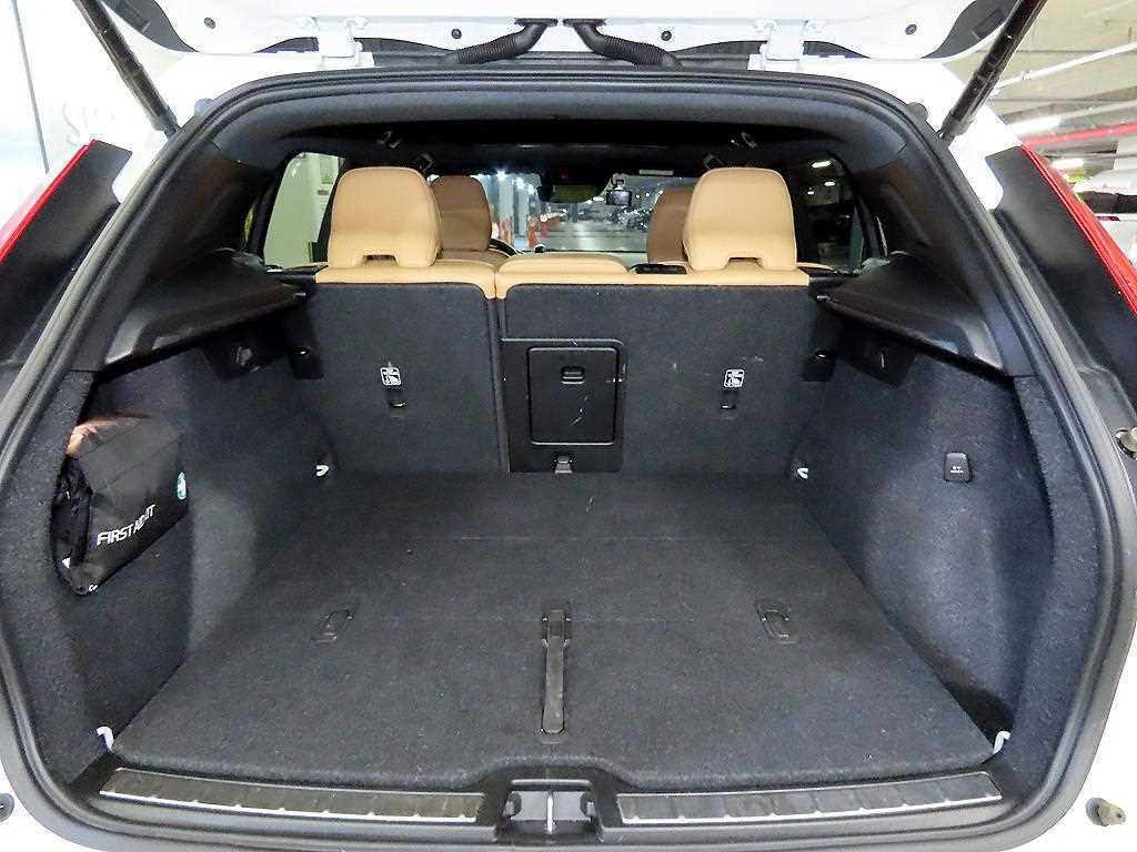 Volvo XC40 2021 Blanco - Importación desde Corea - HF Imports Iquique - Foto 19