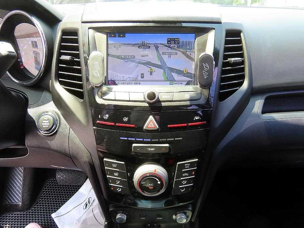 Ssangyong Tivoli 2018 Blanco - Importación desde Corea - HF Imports Iquique - Foto 16