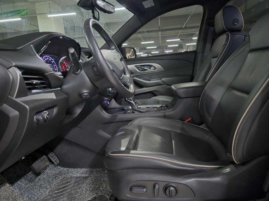 Chevrolet Travers - Vista 8