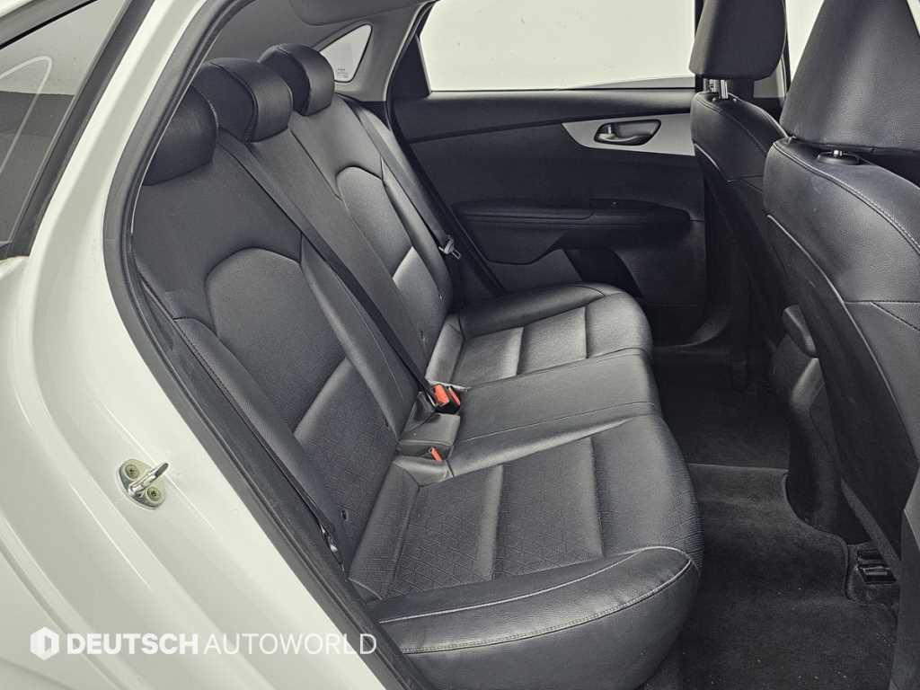KIA K3 2021 Blanco - Importación desde Corea - HF Imports Iquique - Foto 14
