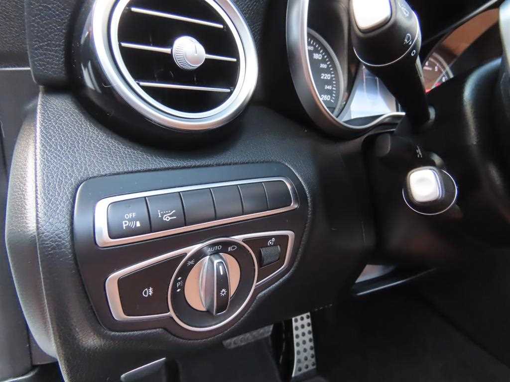 Mercedes Benz C Class 2018 Blanco - Importación desde Corea - HF Imports Iquique - Foto 16