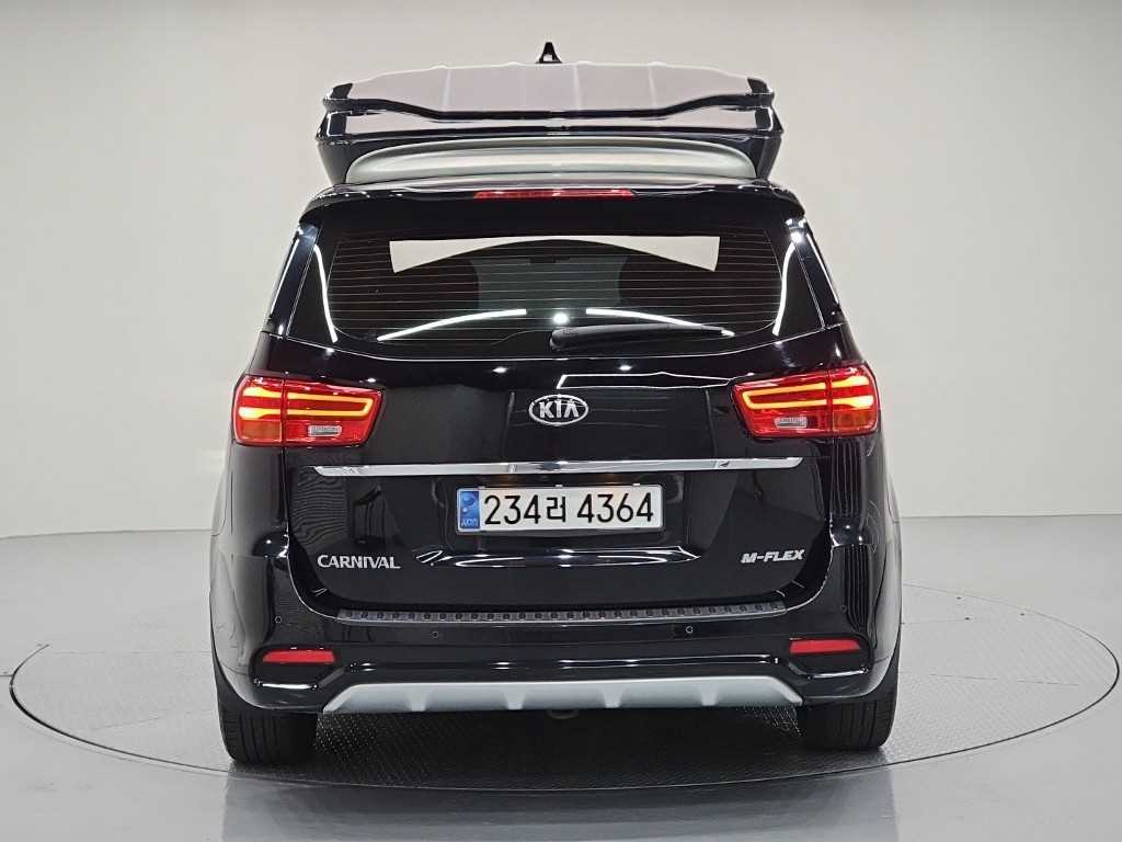 KIA Carnival - Vista 3
