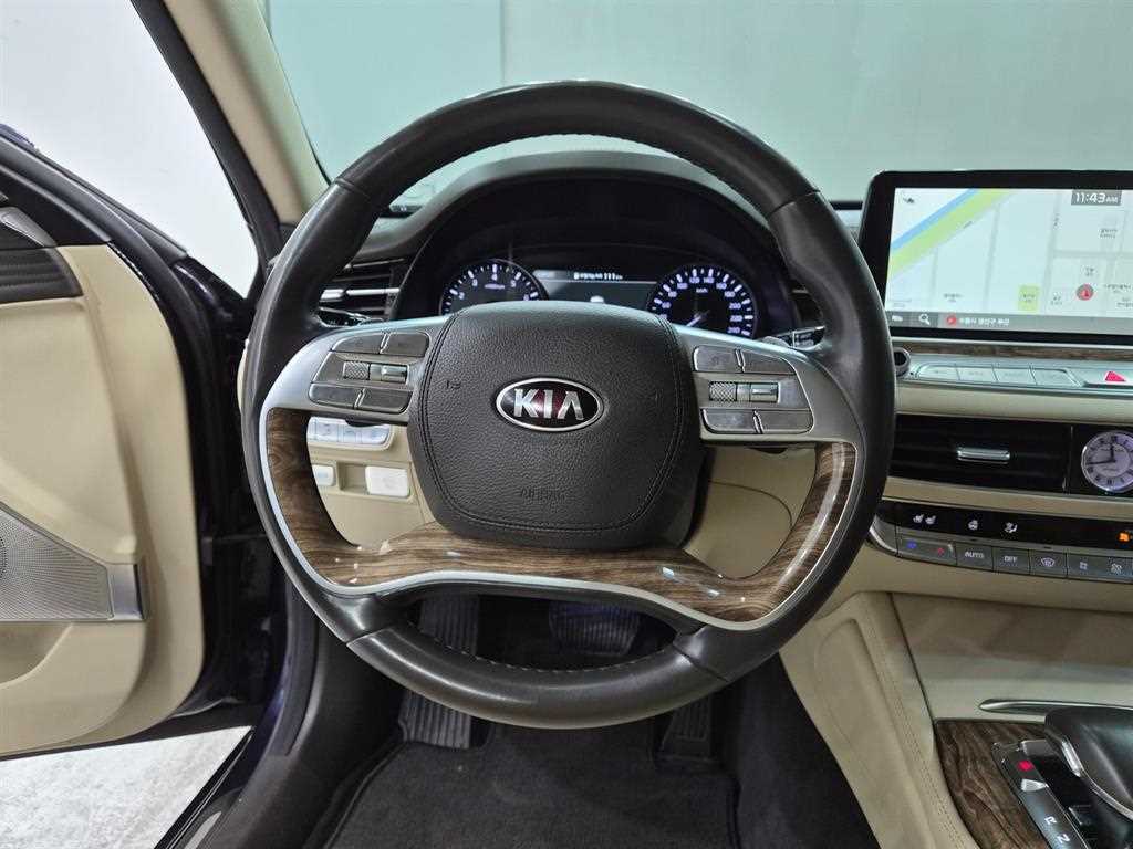KIA K9 - Vista 9
