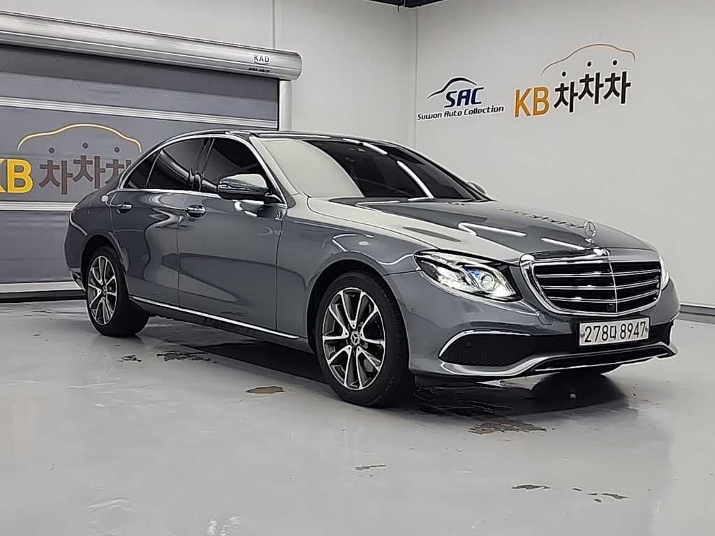 Mercedes Benz E class - Vista 6