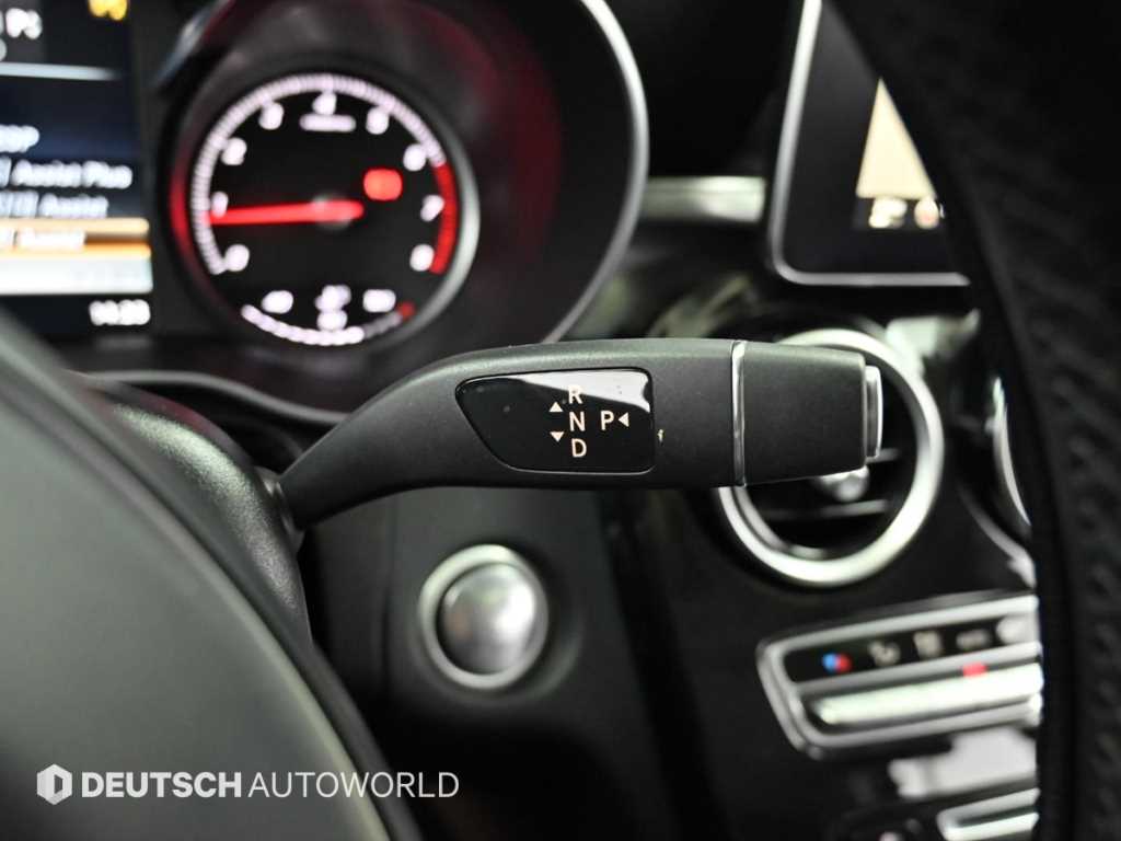 Mercedes Benz C Class - Vista 11