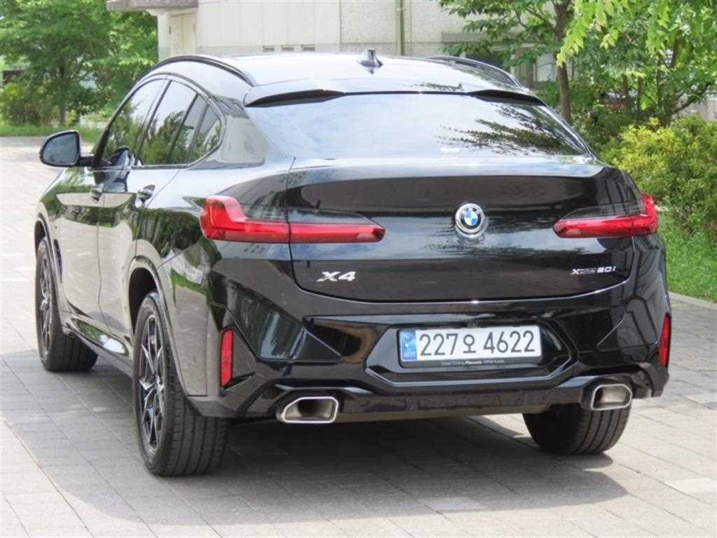 BMW X4 - Vista 4