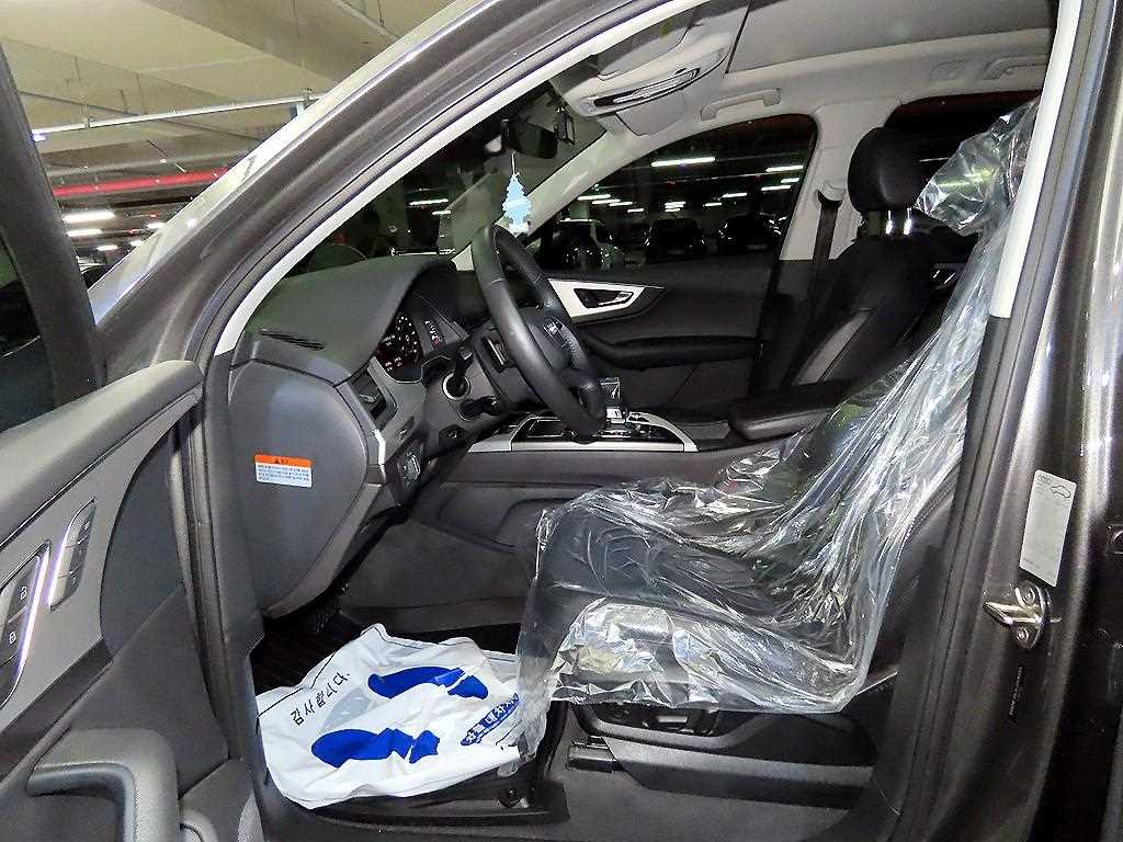 Audi Q7 - Vista 8