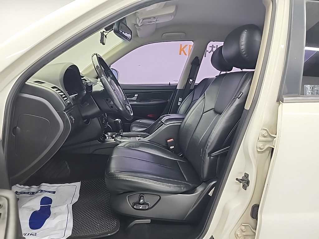 Ssangyong Rexton 2015 Blanco - Importación desde Corea - HF Imports Iquique - Foto 13