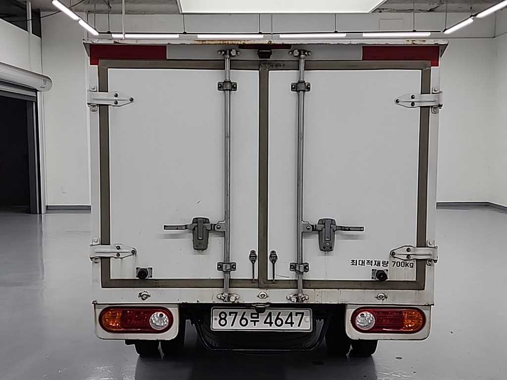 Small Truck Normal Box(Low Deck) - Vista 3