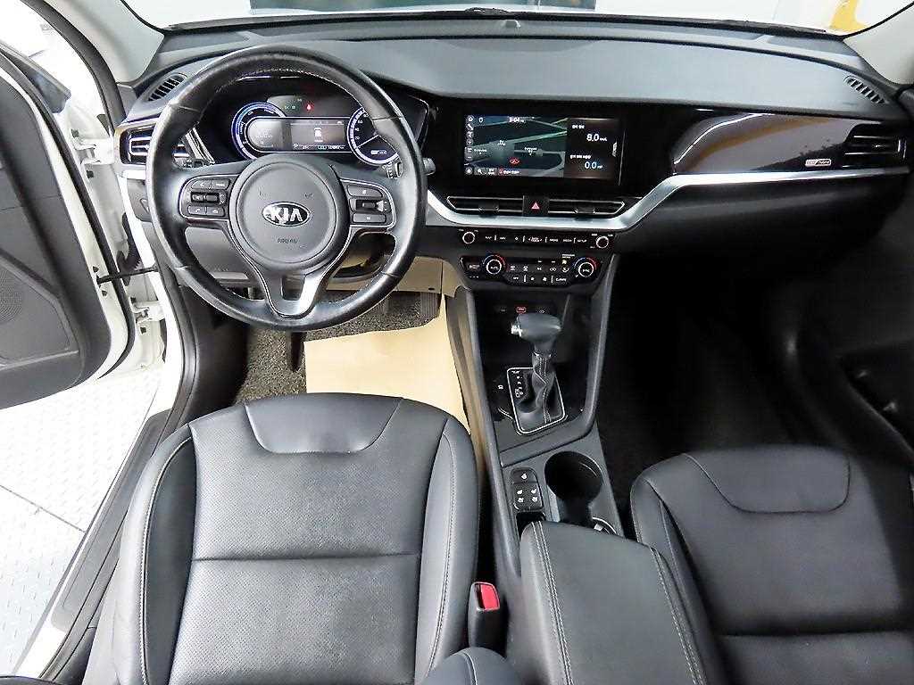 KIA Niro - Vista 9