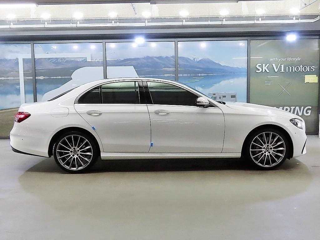 Mercedes Benz E class - Vista 3
