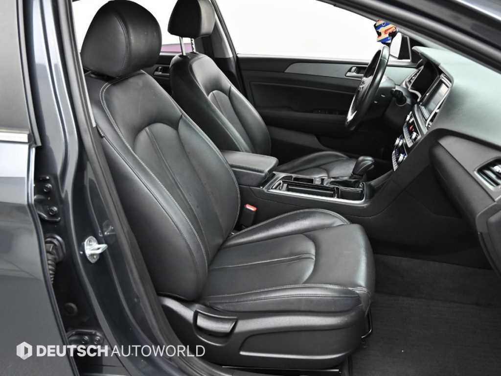 HYUNDAI Sonata - Vista 12