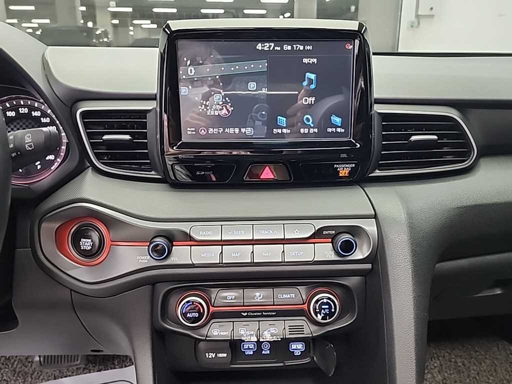 HYUNDAI Veloster - Vista 12