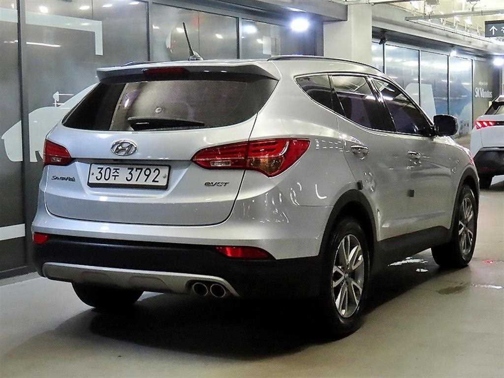 HYUNDAI Santa Fe - Vista 6