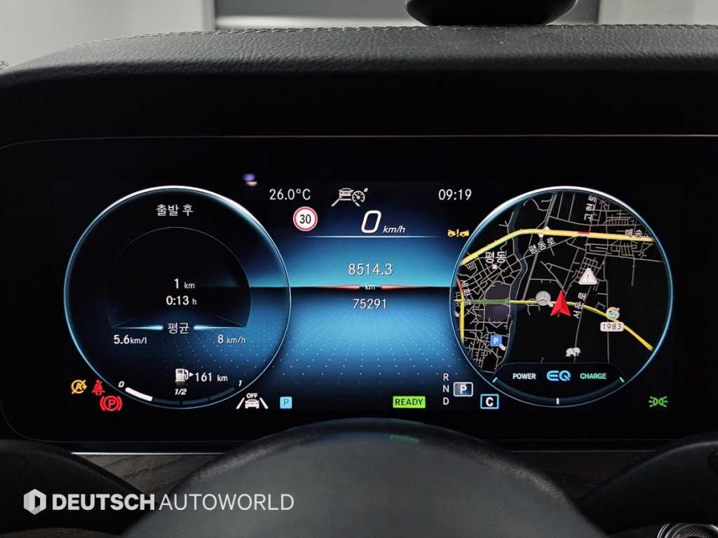 Mercedes Benz E class - Vista 10