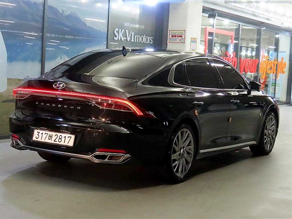 HYUNDAI Grandeur - Vista 6